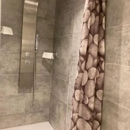 Magnifique Loft Avec Jacuzzi Privatif - Апартаменты *